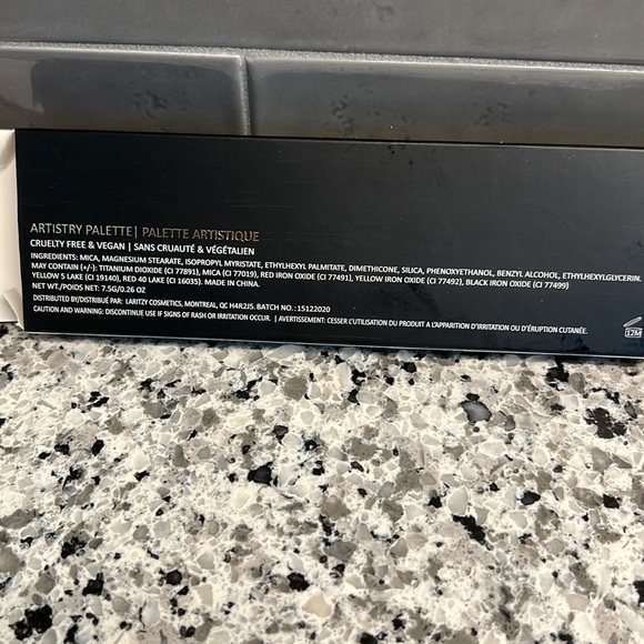 Laritzy Burnt Eyeshadow Palette - Picture 3 of 7